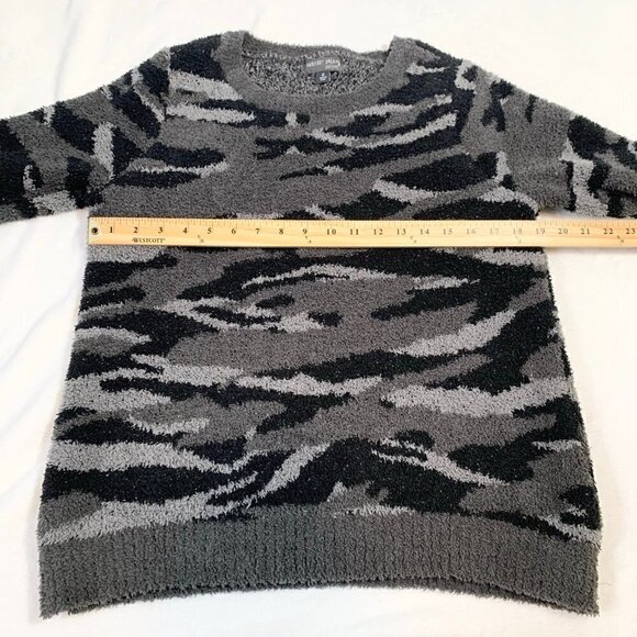 Barefoot Dreams CozyChic Seaside Crew-Neck Pullover super soft camo print - Picture 10 of 11